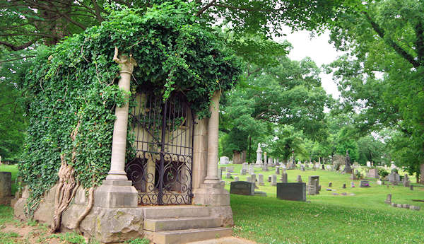 Historic Riverside Cemetery in Asheville