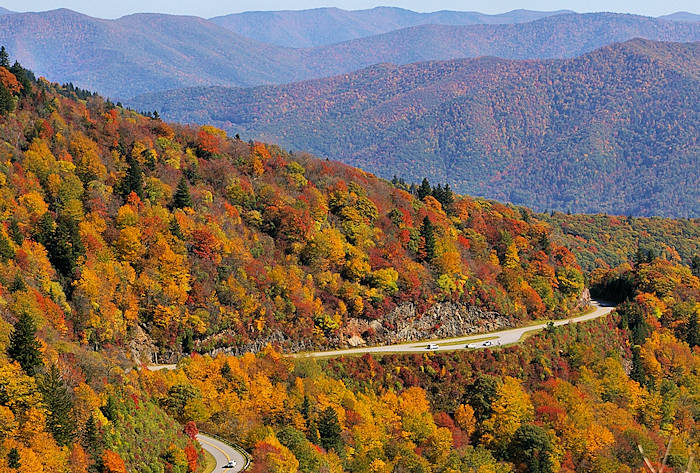 Top 15 Scenic Drives near Asheville in the Blue Ridge Mountains